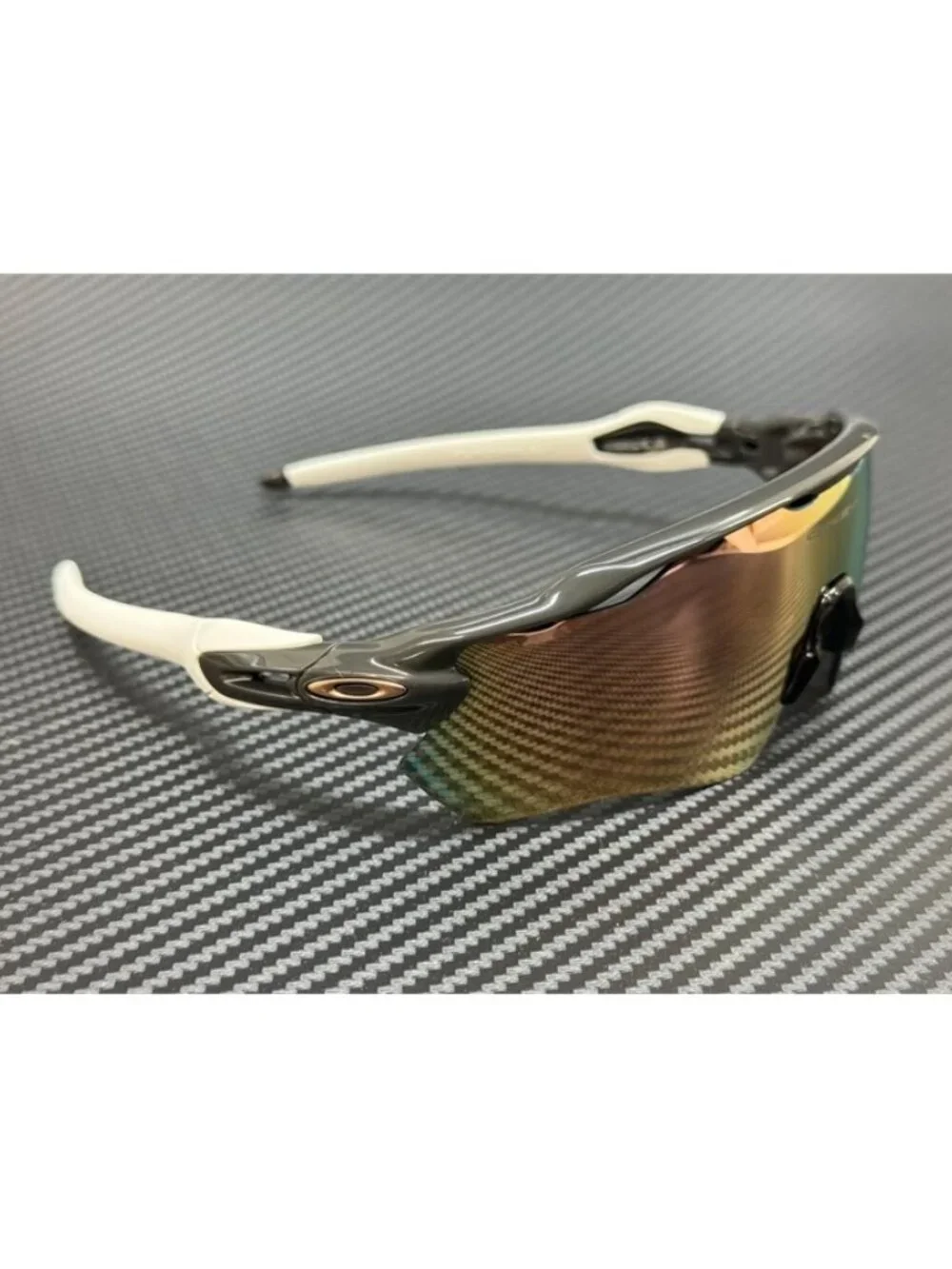 New Oakley Men Carbon Sunglasses 65-21-128